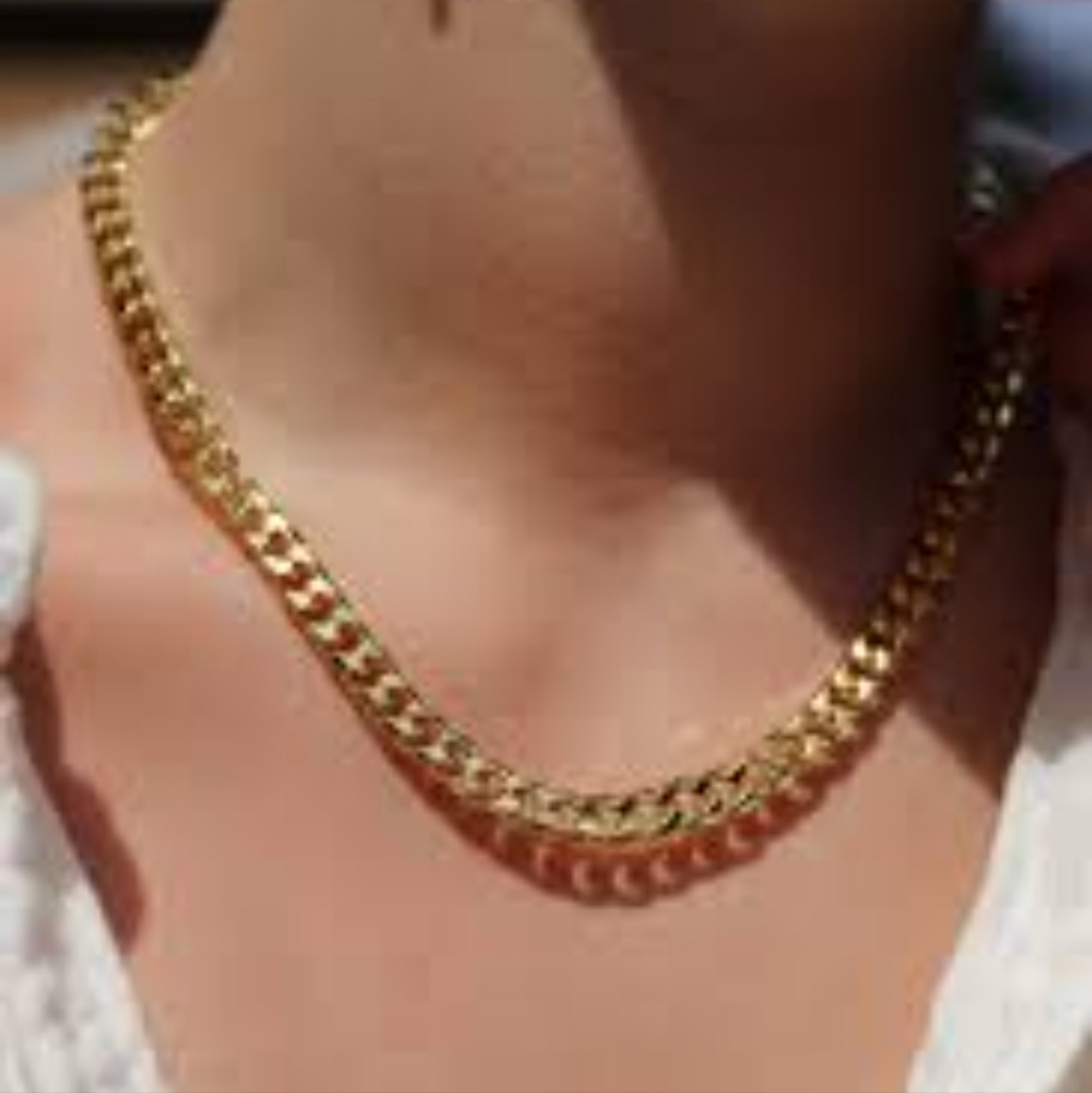 Chunky Gold Curb Chain, New